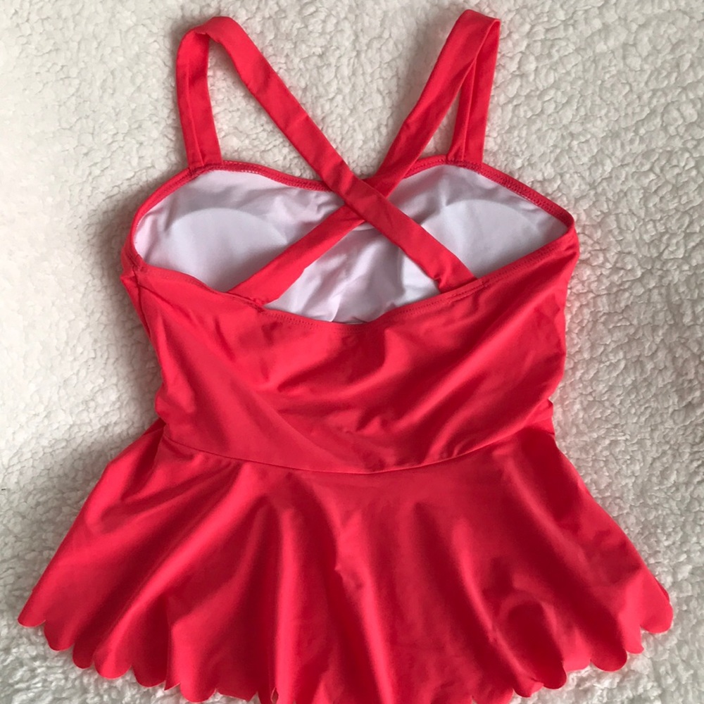 ❌Sold❌ Peplum bikini top - Picture 2 of 3